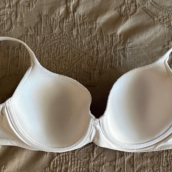 Three (3) Body by Victoria Lined Demi Underwire Bras 32DD in Nude - Picture 5 of 9